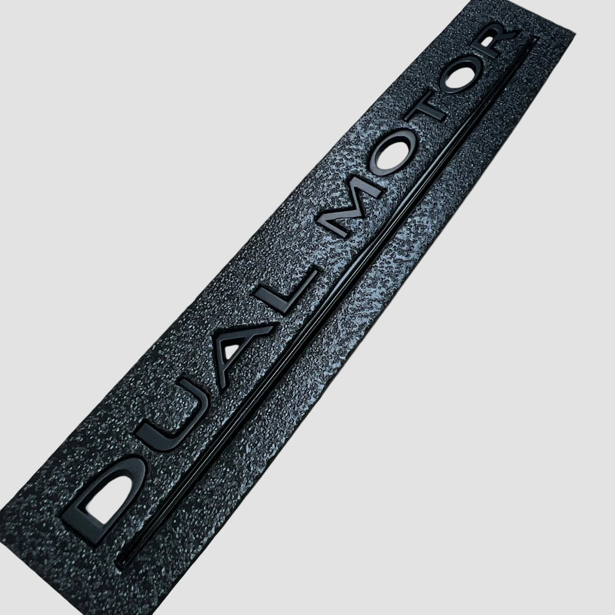 Dual Motor Embleem (verschillende kleuren)