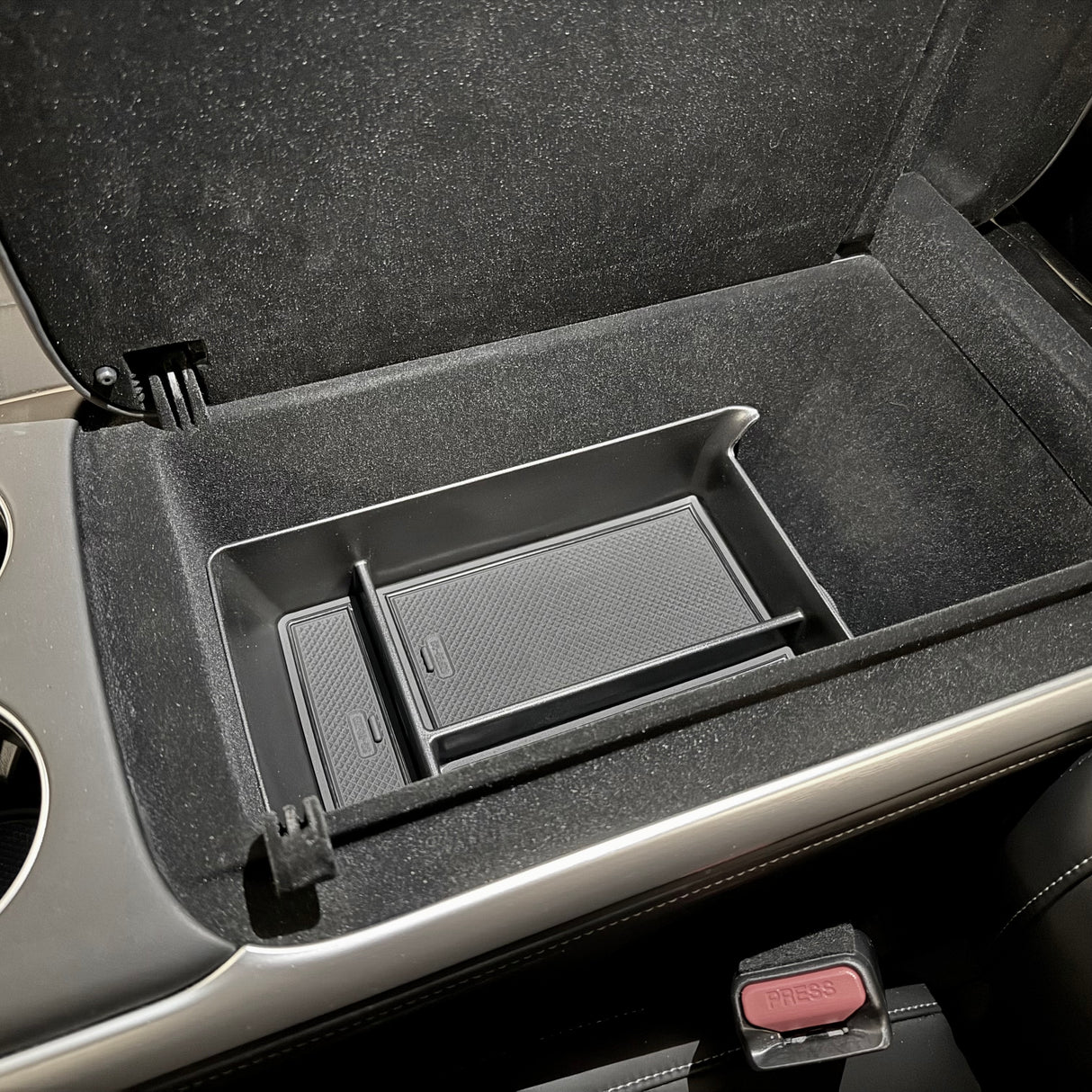 XPENG G9 opbergbox (armsteun)