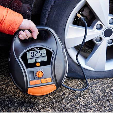 Ben je op zoek naar accessoires voor elektrische auto's? Bij GreenCarGear hebben we alles, van autoverzorgingsproducten, laders voor elektrische auto's, accessoires voor thuis opladen van elektrische auto's, en meer. Je vindt hier alle Tesla-accessoires, VW ID 4-accessoires en Ford Mustang Mach E-accessoires.