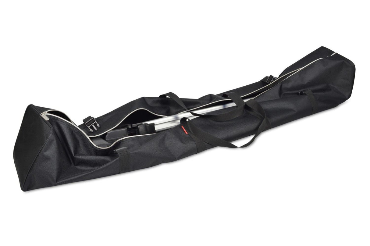 Ben je op zoek naar accessoires voor elektrische auto's? Bij GreenCarGear hebben we alles, van autoverzorgingsproducten, laders voor elektrische auto's, accessoires voor thuis opladen van elektrische auto's, en meer. Je vindt hier alle Tesla-accessoires, VW ID 4-accessoires en Ford Mustang Mach E-accessoires.