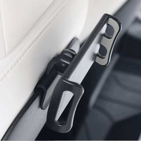 GCG MAX tablethouder gemonteerd op autostoel