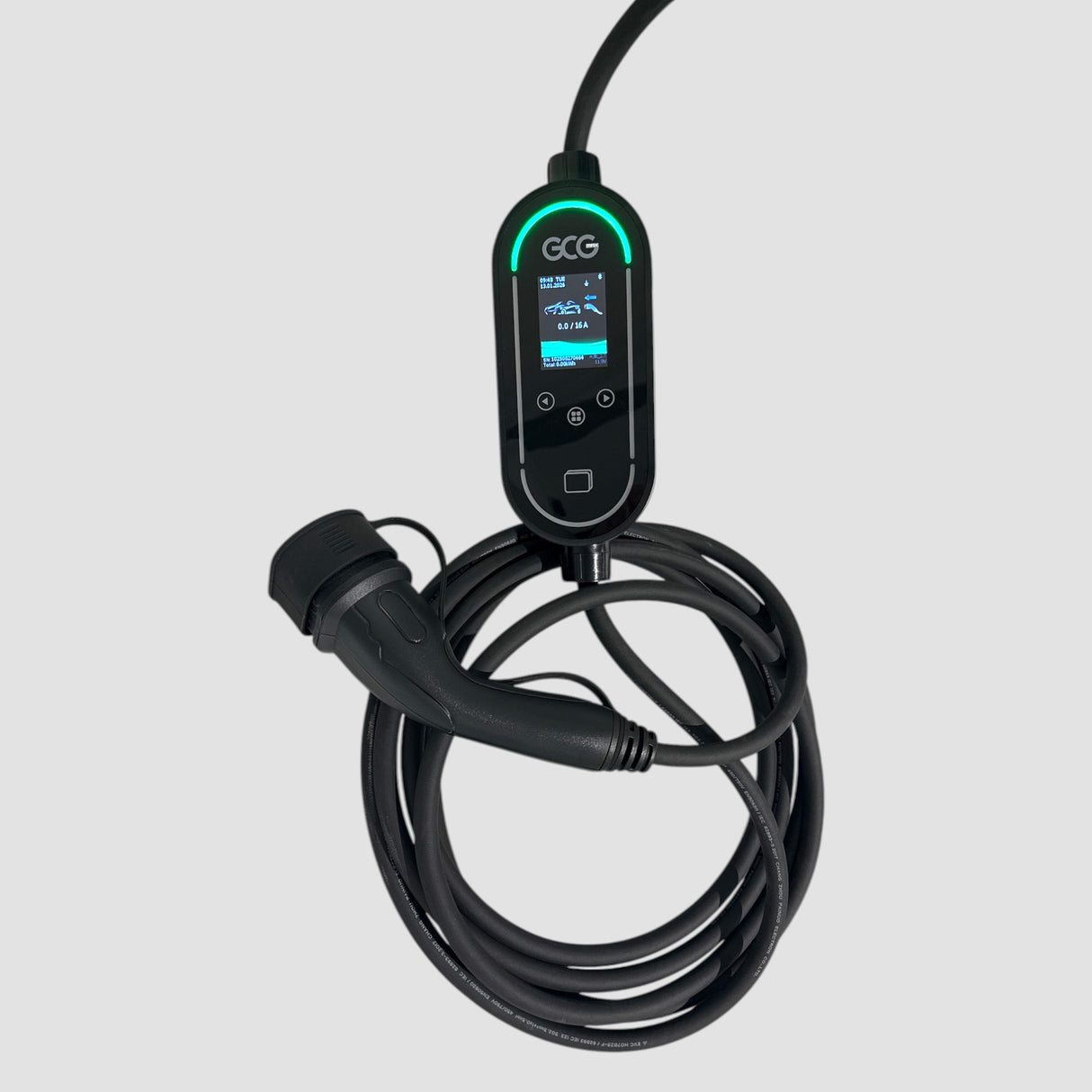 GCG MAX mobiele oplader met lange zwarte kabel en stekker klaar voor gebruik