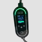 GCG MAX mobiele oplader met duidelijk display en groene lichtindicator.
