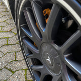 Randbeschermer met zelflichtende rand op Tesla Model 3 Highland velg.