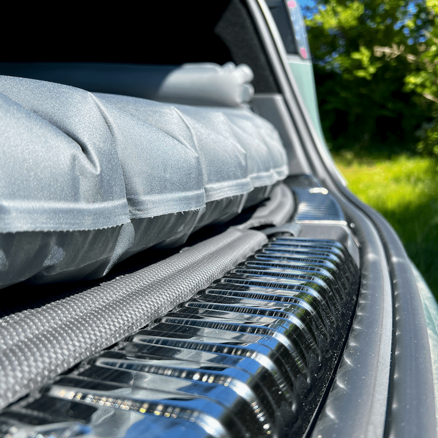 Ben je op zoek naar accessoires voor elektrische auto's? Bij GreenCarGear hebben we alles, van autoverzorgingsproducten, laders voor elektrische auto's, accessoires voor thuis opladen van elektrische auto's, en meer. Je vindt hier alle Tesla-accessoires, VW ID 4-accessoires en Ford Mustang Mach E-accessoires.