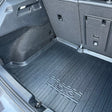 Zwarte rubberen kofferbakmat voor Volkswagen ID.3 auto, gezien van boven.
