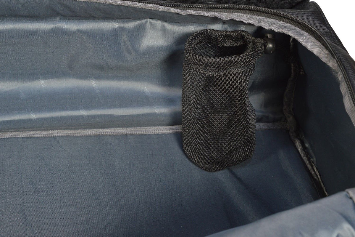 Detail van Car-Bags Pro.Line tas, met zwarte mesh fleshouder aan de binnenkant