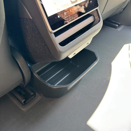 Opbergbox voor de achterbank, past perfect in de Tesla Model 3 Highland 2024-, gemonteerd achter de middenconsole.