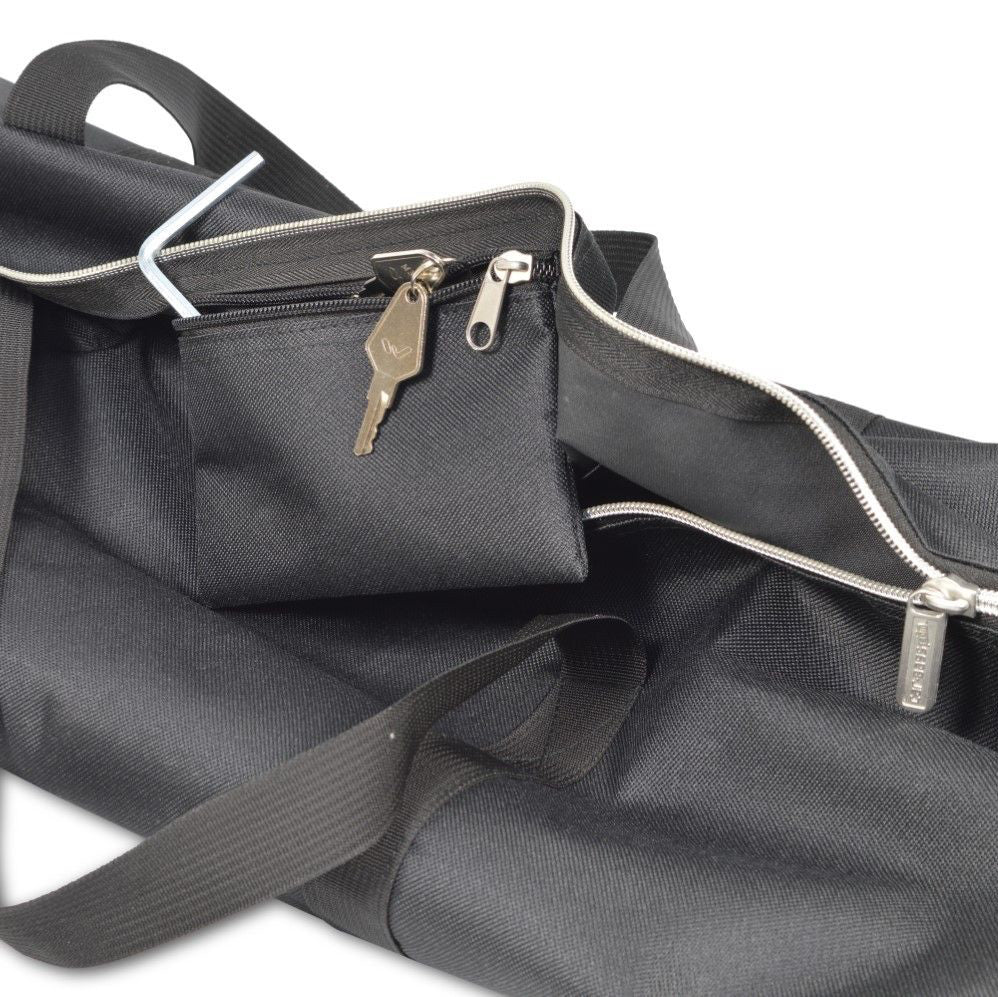 Ben je op zoek naar accessoires voor elektrische auto's? Bij GreenCarGear hebben we alles, van autoverzorgingsproducten, laders voor elektrische auto's, accessoires voor thuis opladen van elektrische auto's, en meer. Je vindt hier alle Tesla-accessoires, VW ID 4-accessoires en Ford Mustang Mach E-accessoires.